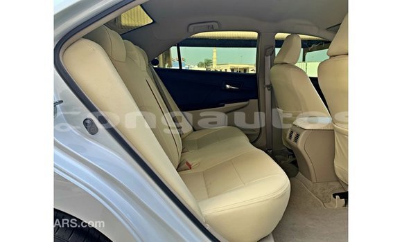 Buy Import Toyota Camry White Car in Import - Dubai in Enga Buy Import Toyota Camry White Car in Import - Dubai in Enga