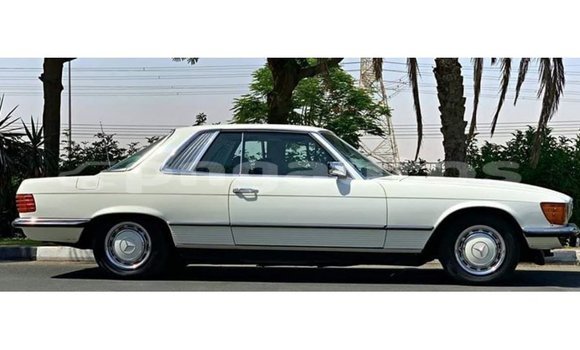 Buy Import Mercedes-Benz 190 White Car in Import - Dubai in Enga Buy Import Mercedes-Benz 190 White Car in Import - Dubai in Enga
