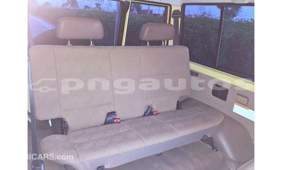Buy Import Toyota Land Cruiser Beige Car in Import - Dubai in Enga Buy Import Toyota Land Cruiser Beige Car in Import - Dubai in Enga