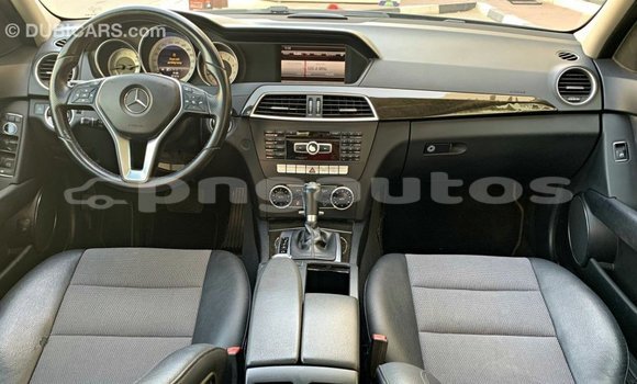 Buy Import Mercedes-Benz 200 Blue Car in Import - Dubai in Enga Buy Import Mercedes-Benz 200 Blue Car in Import - Dubai in Enga