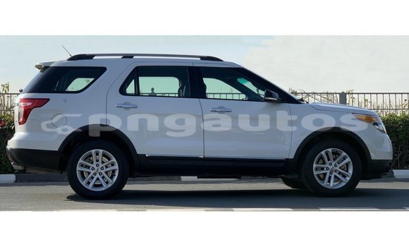Buy Import Ford Explorer White Car in Import - Dubai in Enga Buy Import Ford Explorer White Car in Import - Dubai in Enga