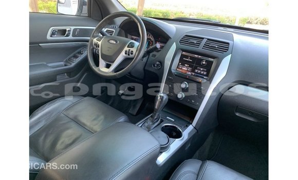 Buy Import Ford Explorer White Car in Import - Dubai in Enga Buy Import Ford Explorer White Car in Import - Dubai in Enga