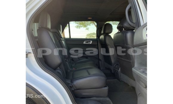 Buy Import Ford Explorer White Car in Import - Dubai in Enga Buy Import Ford Explorer White Car in Import - Dubai in Enga