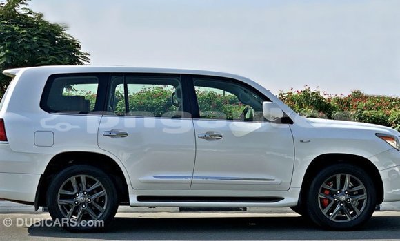 Buy Import Lexus LX White Car in Import - Dubai in Enga Buy Import Lexus LX White Car in Import - Dubai in Enga