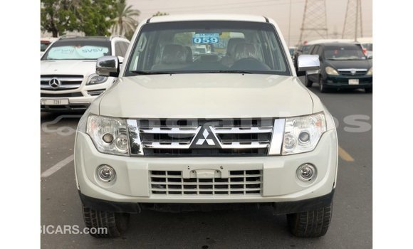 Buy Import Mitsubishi Pajero White Car in Import - Dubai in Enga Buy Import Mitsubishi Pajero White Car in Import - Dubai in Enga