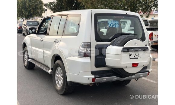 Buy Import Mitsubishi Pajero White Car in Import - Dubai in Enga Buy Import Mitsubishi Pajero White Car in Import - Dubai in Enga