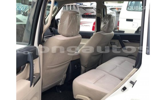 Buy Import Mitsubishi Pajero White Car in Import - Dubai in Enga Buy Import Mitsubishi Pajero White Car in Import - Dubai in Enga