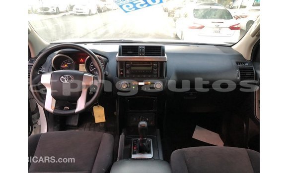 Buy Import Toyota Prado White Car in Import - Dubai in Enga Buy Import Toyota Prado White Car in Import - Dubai in Enga