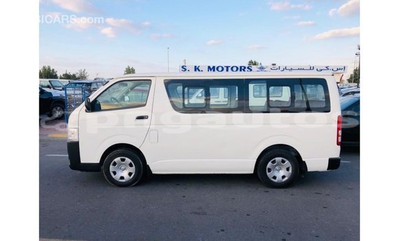 Buy Import Toyota Hiace White Car in Import - Dubai in Enga Buy Import Toyota Hiace White Car in Import - Dubai in Enga