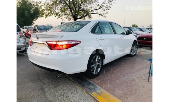 Buy Import Toyota Camry White Car in Import - Dubai in Enga Buy Import Toyota Camry White Car in Import - Dubai in Enga