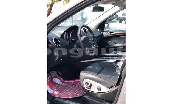 Buy Import Mercedes-Benz 190 Other Car in Import - Dubai in Enga Buy Import Mercedes-Benz 190 Other Car in Import - Dubai in Enga