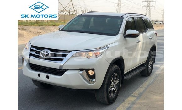 Buy Import Toyota Fortuner White Car in Import - Dubai in Enga Buy Import Toyota Fortuner White Car in Import - Dubai in Enga