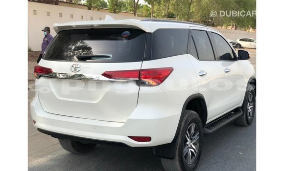 Buy Import Toyota Fortuner White Car in Import - Dubai in Enga Buy Import Toyota Fortuner White Car in Import - Dubai in Enga