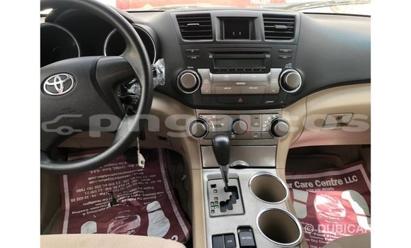 Buy Import Toyota Highlander Blue Car in Import - Dubai in Enga Buy Import Toyota Highlander Blue Car in Import - Dubai in Enga