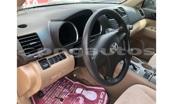 Buy Import Toyota Highlander Blue Car in Import - Dubai in Enga Buy Import Toyota Highlander Blue Car in Import - Dubai in Enga