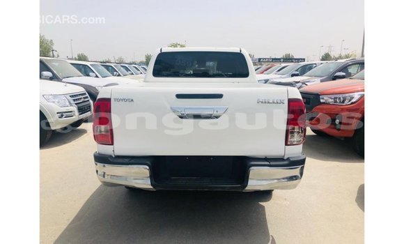 Buy Import Toyota Hilux White Car in Import - Dubai in Enga Buy Import Toyota Hilux White Car in Import - Dubai in Enga