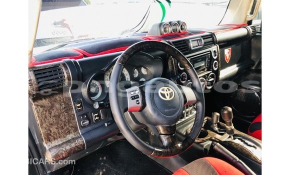 Buy Import Toyota FJ Cruiser Black Car in Import - Dubai in Enga Buy Import Toyota FJ Cruiser Black Car in Import - Dubai in Enga
