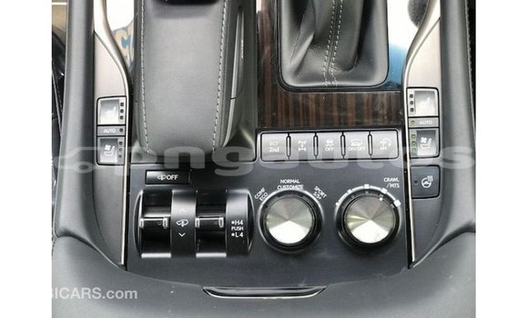 Buy Import Lexus LX White Car in Import - Dubai in Enga Buy Import Lexus LX White Car in Import - Dubai in Enga