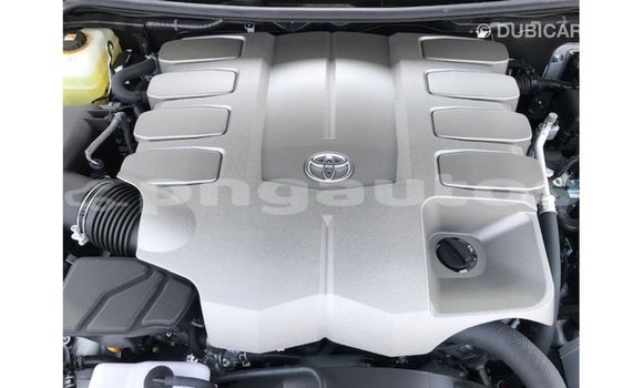 Buy Import Toyota Land Cruiser White Car in Import - Dubai in Enga Buy Import Toyota Land Cruiser White Car in Import - Dubai in Enga