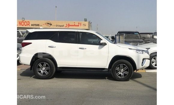 Buy Import Toyota Fortuner White Car in Import - Dubai in Enga Buy Import Toyota Fortuner White Car in Import - Dubai in Enga