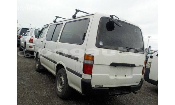 Buy Import Toyota Hiace White Car in Import - Dubai in Enga Buy Import Toyota Hiace White Car in Import - Dubai in Enga