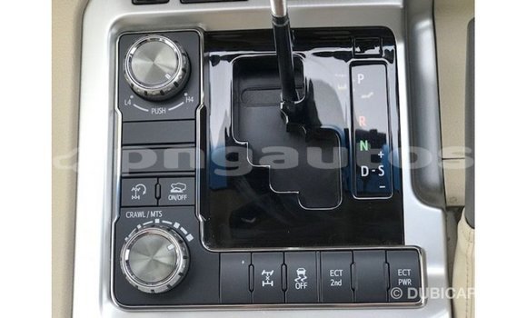 Buy Import Toyota Land Cruiser Red Car in Import - Dubai in Enga Buy Import Toyota Land Cruiser Red Car in Import - Dubai in Enga