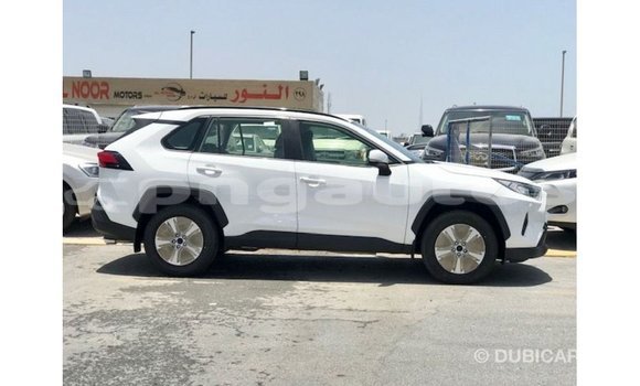 Buy Import Toyota 4Runner White Car in Import - Dubai in Enga Buy Import Toyota 4Runner White Car in Import - Dubai in Enga
