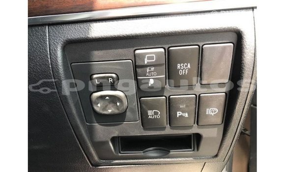 Buy Import Toyota Land Cruiser Other Car in Import - Dubai in Enga Buy Import Toyota Land Cruiser Other Car in Import - Dubai in Enga