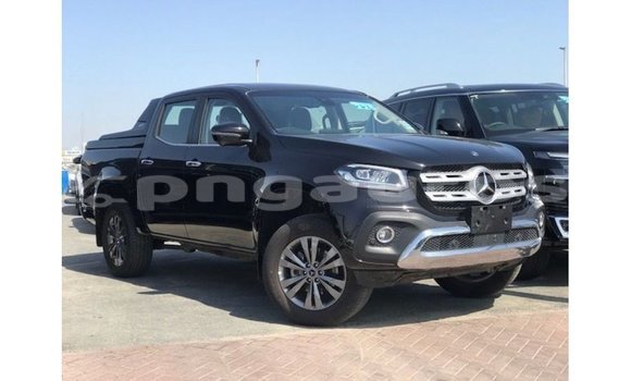 Buy Import Mercedes-Benz 250 Black Car in Import - Dubai in Enga
