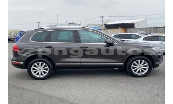 Buy Import Volkswagen Touareg Other Car in Import - Dubai in Enga Buy Import Volkswagen Touareg Other Car in Import - Dubai in Enga