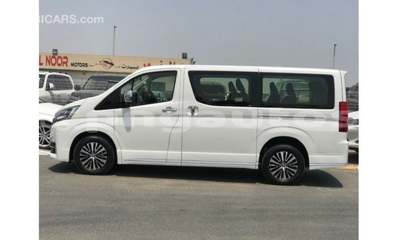 Buy Import Toyota Granvia White Car in Import - Dubai in Enga Buy Import Toyota Granvia White Car in Import - Dubai in Enga