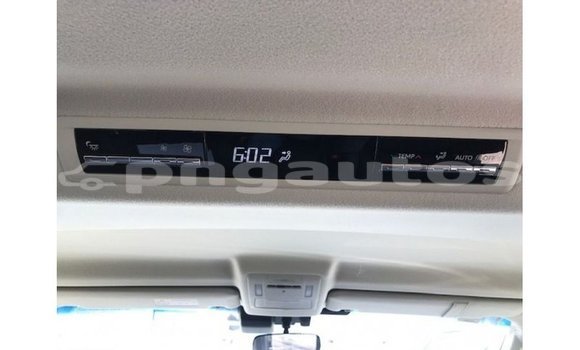 Buy Import Toyota Granvia White Car in Import - Dubai in Enga Buy Import Toyota Granvia White Car in Import - Dubai in Enga