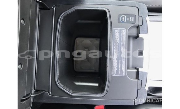 Buy Import Toyota Land Cruiser White Car in Import - Dubai in Enga Buy Import Toyota Land Cruiser White Car in Import - Dubai in Enga