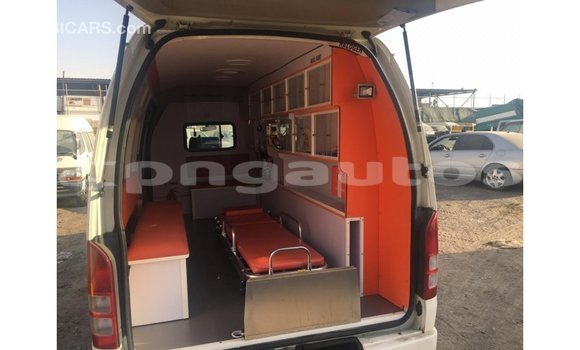 Buy Import Toyota Hiace White Car in Import - Dubai in Enga Buy Import Toyota Hiace White Car in Import - Dubai in Enga