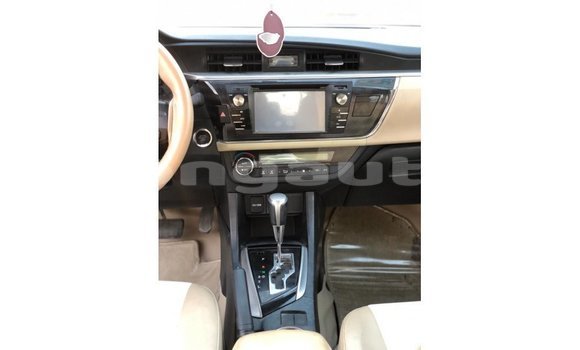 Buy Import Toyota Corolla White Car in Import - Dubai in Enga Buy Import Toyota Corolla White Car in Import - Dubai in Enga