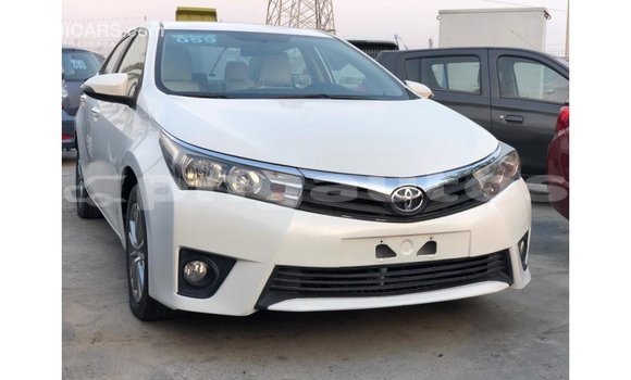 Buy Import Toyota Corolla White Car in Import - Dubai in Enga Buy Import Toyota Corolla White Car in Import - Dubai in Enga