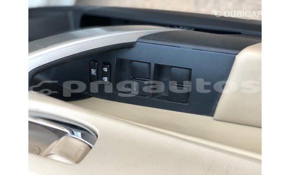 Buy Import Toyota Corolla White Car in Import - Dubai in Enga Buy Import Toyota Corolla White Car in Import - Dubai in Enga