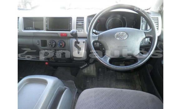 Buy Import Toyota Hiace White Car in Import - Dubai in Enga Buy Import Toyota Hiace White Car in Import - Dubai in Enga