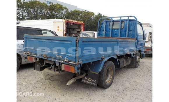 Buy Import Toyota Dyna Blue Car in Import - Dubai in Enga Buy Import Toyota Dyna Blue Car in Import - Dubai in Enga