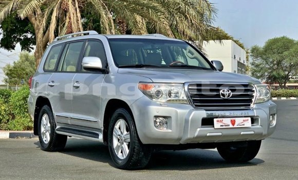 Buy Import Toyota Land Cruiser Other Car in Import - Dubai in Enga Buy Import Toyota Land Cruiser Other Car in Import - Dubai in Enga