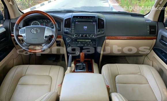 Buy Import Toyota Land Cruiser Other Car in Import - Dubai in Enga Buy Import Toyota Land Cruiser Other Car in Import - Dubai in Enga