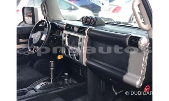 Buy Import Toyota FJ Cruiser White Car in Import - Dubai in Enga Buy Import Toyota FJ Cruiser White Car in Import - Dubai in Enga