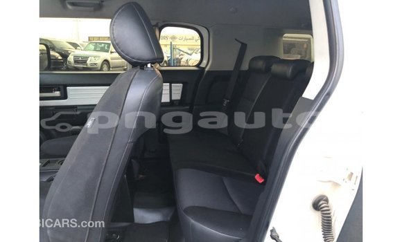 Buy Import Toyota FJ Cruiser White Car in Import - Dubai in Enga Buy Import Toyota FJ Cruiser White Car in Import - Dubai in Enga
