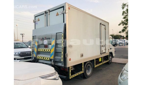 Buy Import Mitsubishi L400 White Truck in Import - Dubai in Enga Buy Import Mitsubishi L400 White Truck in Import - Dubai in Enga