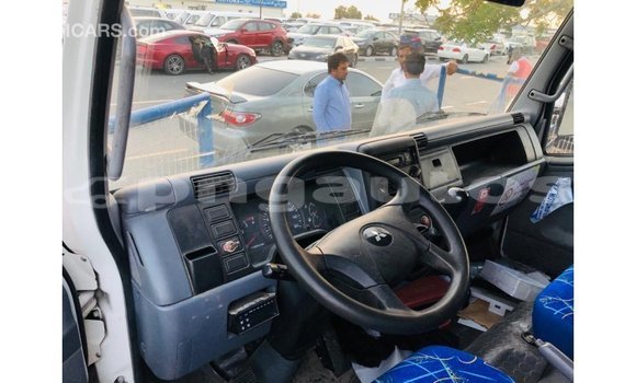 Buy Import Mitsubishi L400 White Truck in Import - Dubai in Enga Buy Import Mitsubishi L400 White Truck in Import - Dubai in Enga