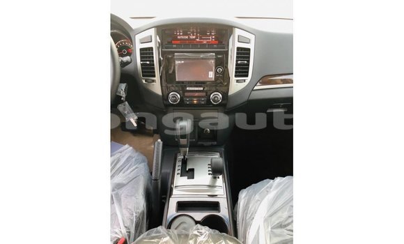 Buy Import Mitsubishi Pajero Black Car in Import - Dubai in Enga Buy Import Mitsubishi Pajero Black Car in Import - Dubai in Enga