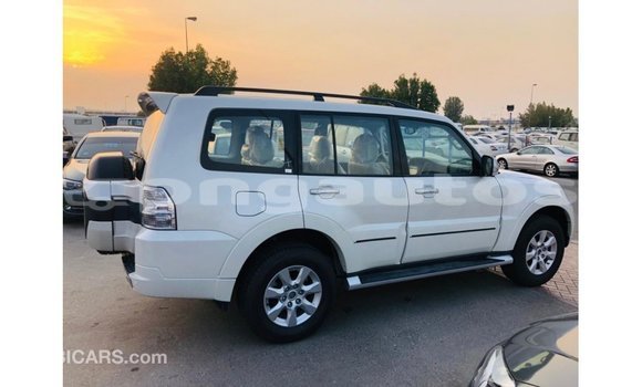 Buy Import Mitsubishi Pajero White Car in Import - Dubai in Enga Buy Import Mitsubishi Pajero White Car in Import - Dubai in Enga
