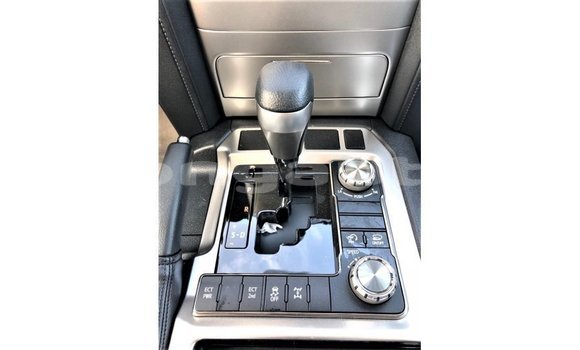 Buy Import Toyota Land Cruiser Other Car in Import - Dubai in Enga Buy Import Toyota Land Cruiser Other Car in Import - Dubai in Enga