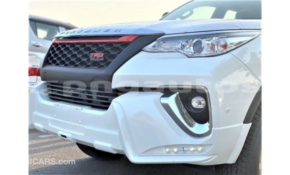 Buy Import Toyota Fortuner White Car in Import - Dubai in Enga Buy Import Toyota Fortuner White Car in Import - Dubai in Enga