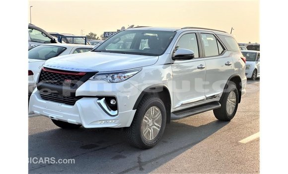 Buy Import Toyota Fortuner White Car in Import - Dubai in Enga Buy Import Toyota Fortuner White Car in Import - Dubai in Enga